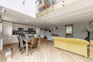 Photo 17- click for photo gallery